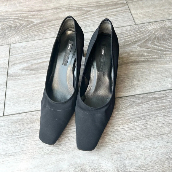 DKNY Essential Black Nylon Fabric Square Toe Slim  Heel Pumps Made in Italy - Picture 3 of 14
